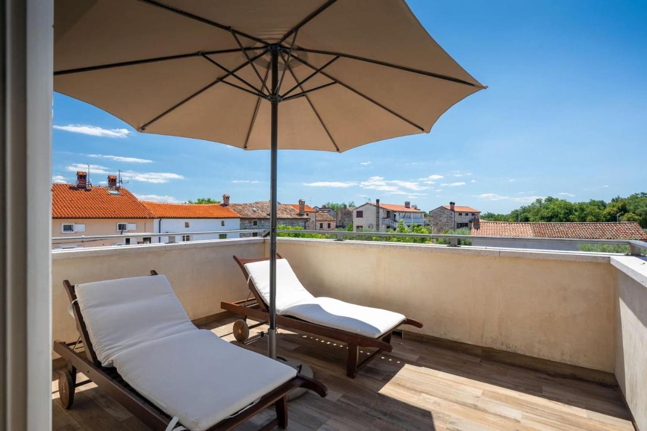 Family Villa Elizabeta With Pool In Umag Cepljani Exterior foto